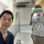 たまプラーザ整体かんだやでめまい・食欲不振が改善されたクライアント様との２ショット写真